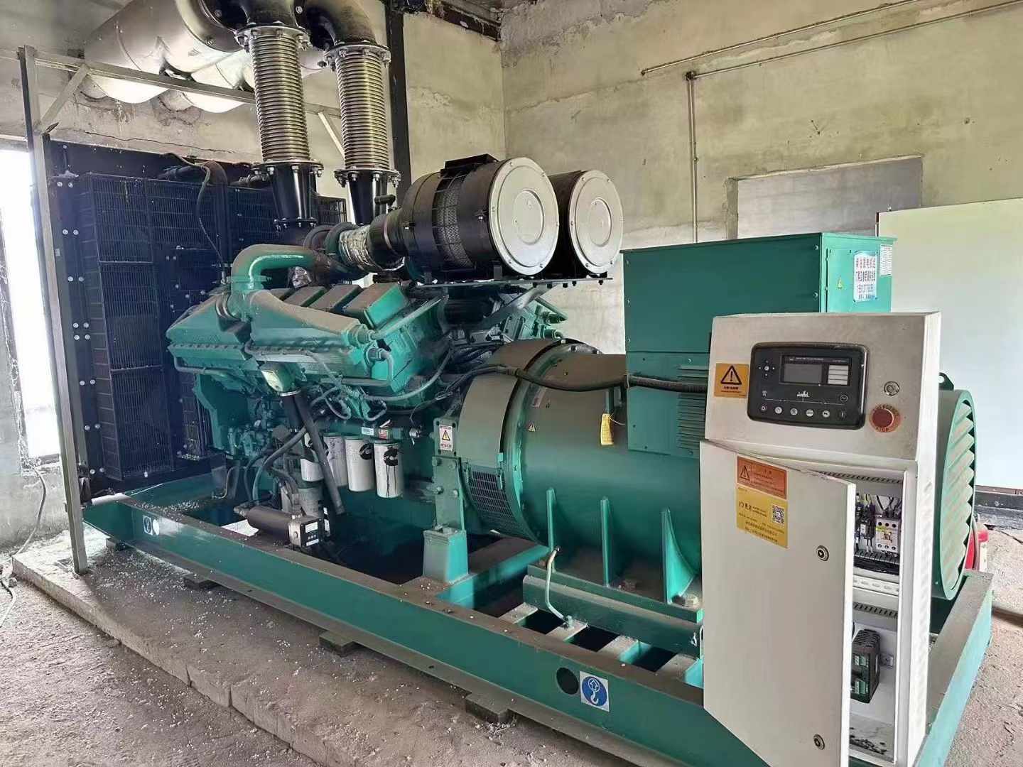 黔南无功补偿装置的性能评估需要考虑哪些因素？