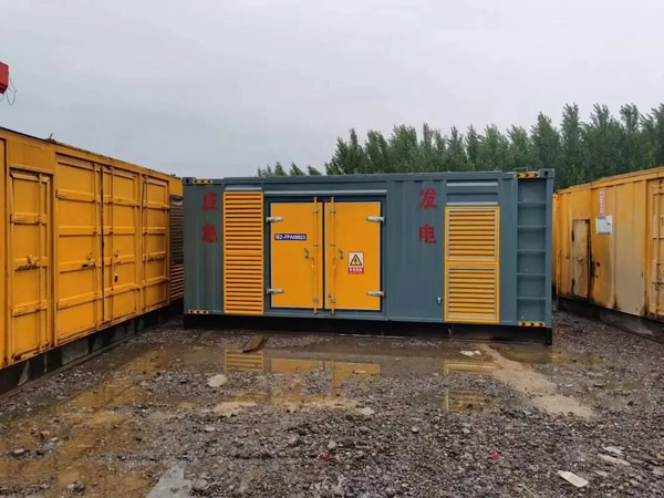 黔南柴油发电机如何判断干式空气滤清器是否需要更换？